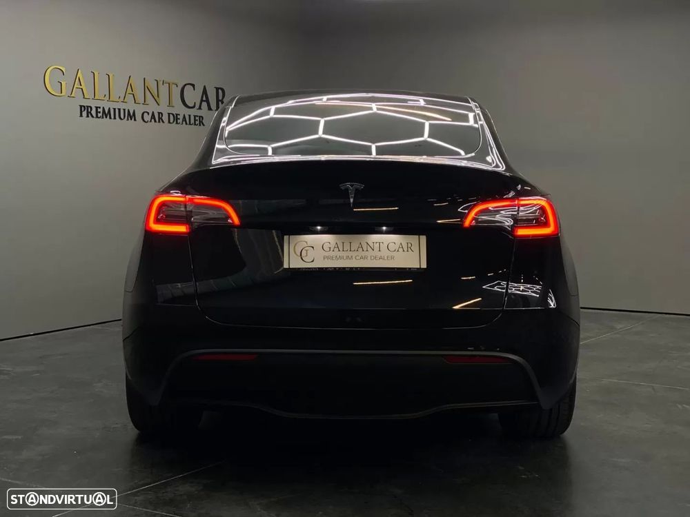Tesla Model Y Long Range RWD - 10