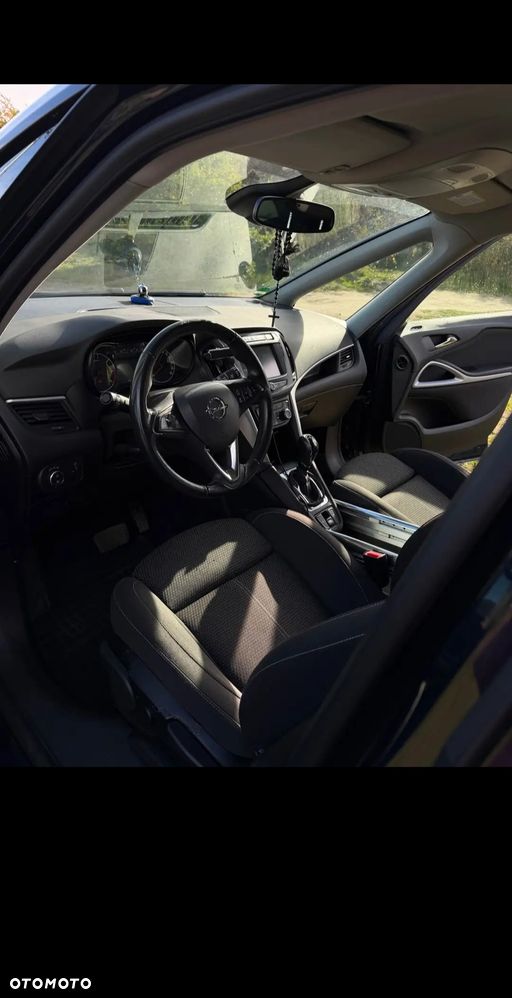 Opel Zafira 2019 photo 3