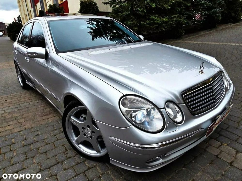 Mercedes-Benz Klasa E 500 T Avantgarde - 25