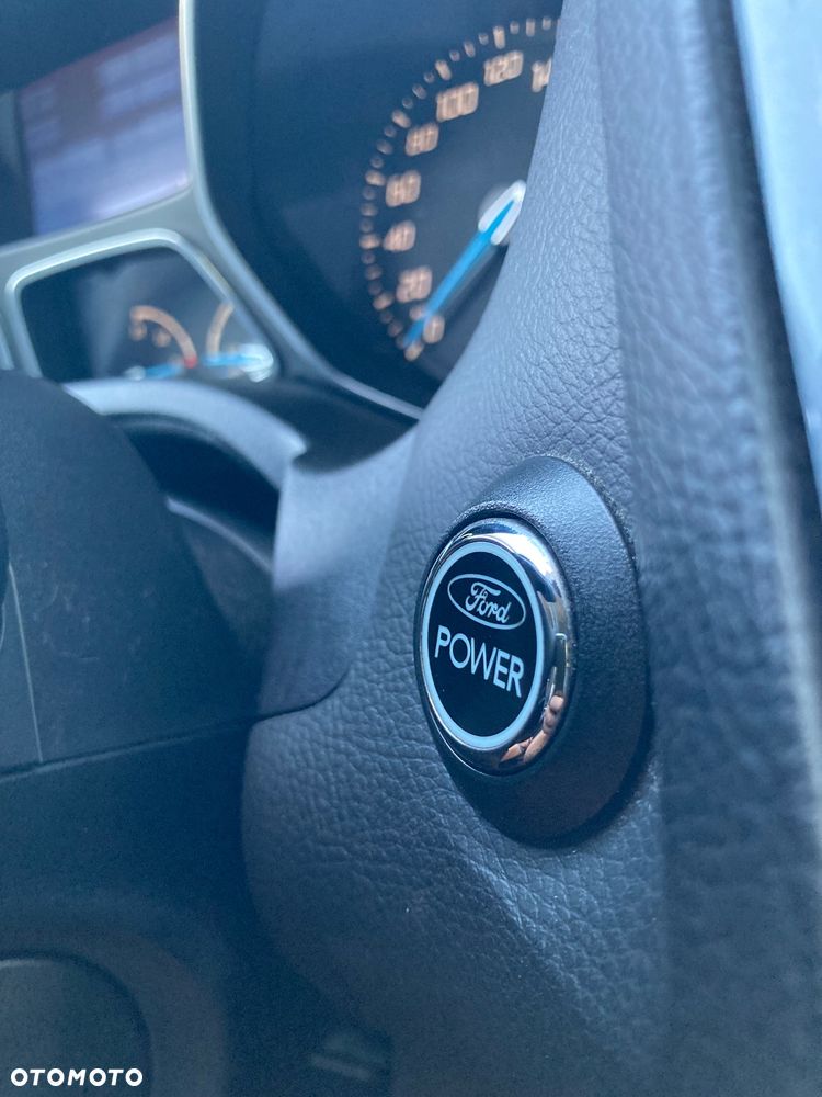 Ford Focus 1.6 EcoBoost Titanium - 22