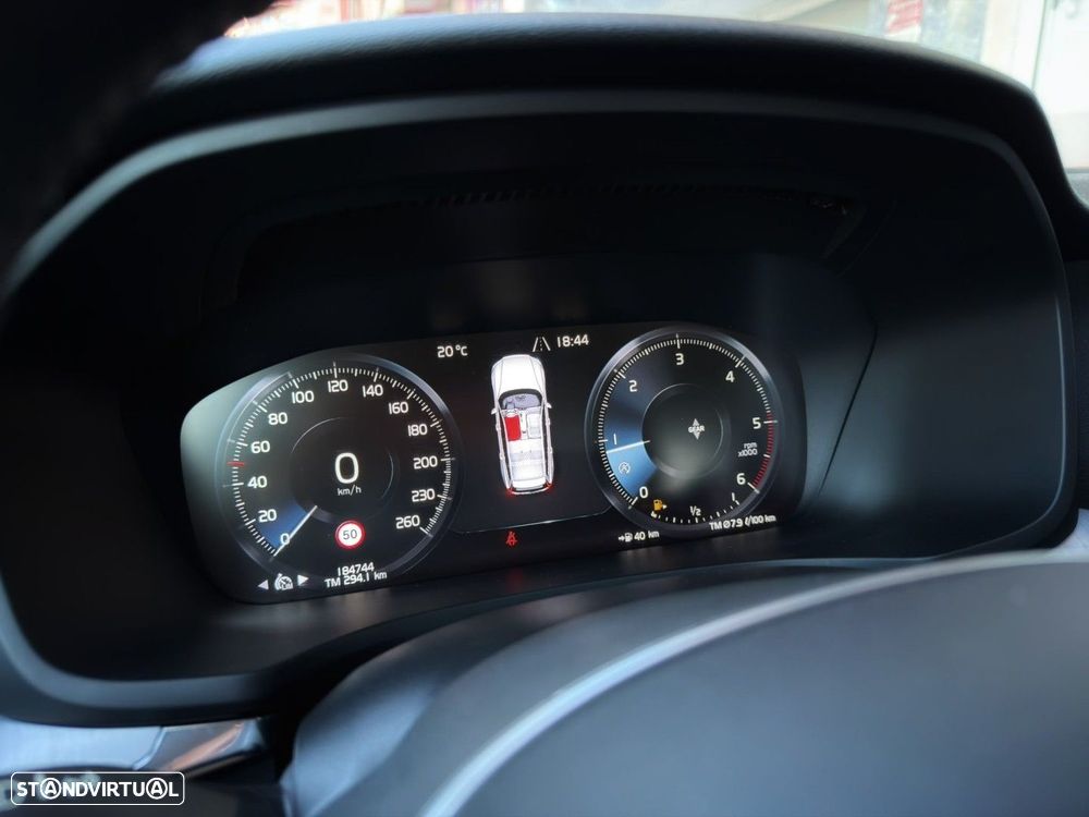 Volvo V60 2.0 D3 Momentum - 20