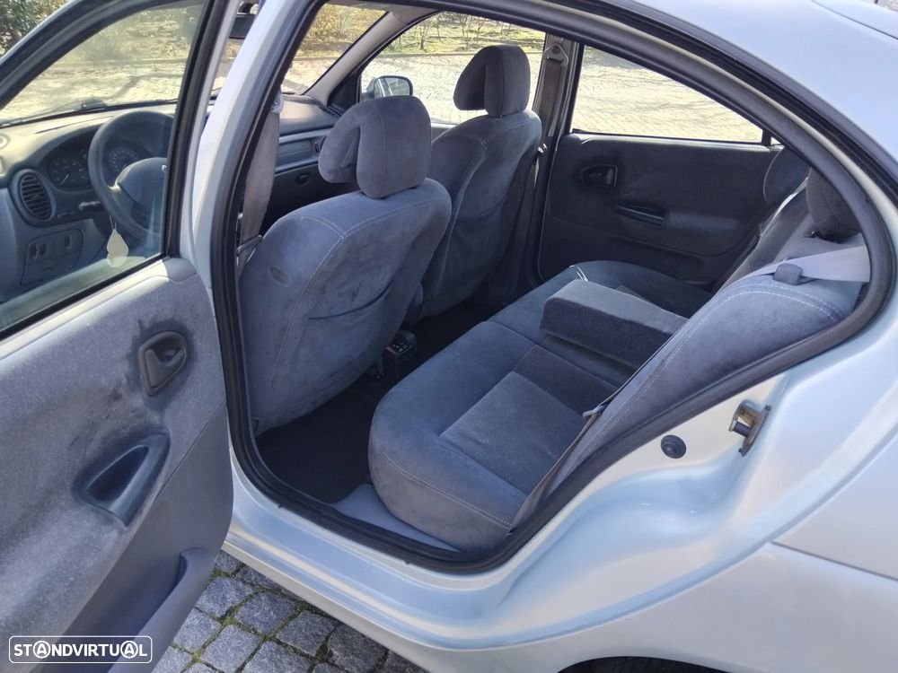 Renault Mégane 1.4 16V Dynamique - 8