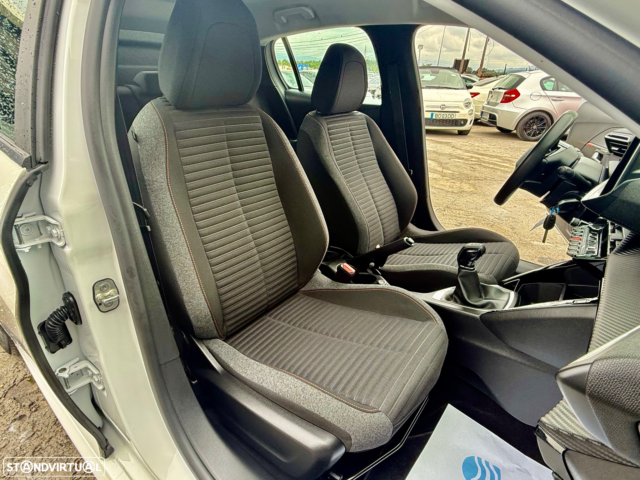 Peugeot 208 1.2 PureTech GT - 27