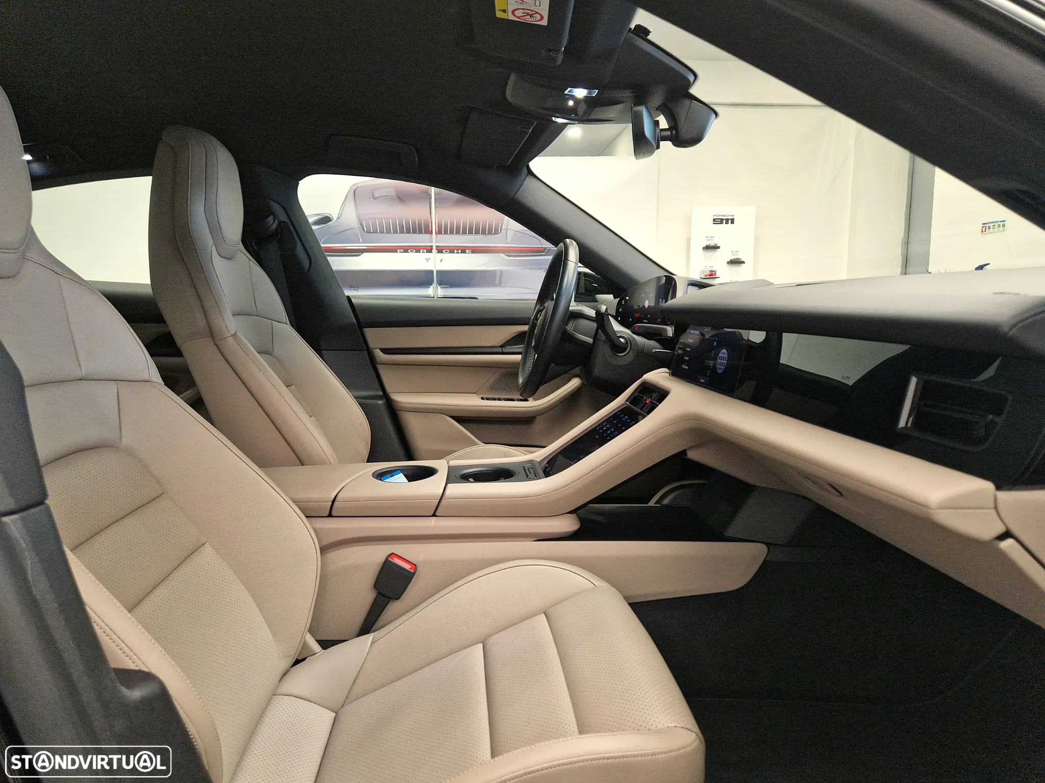 Porsche Taycan Standard - 22