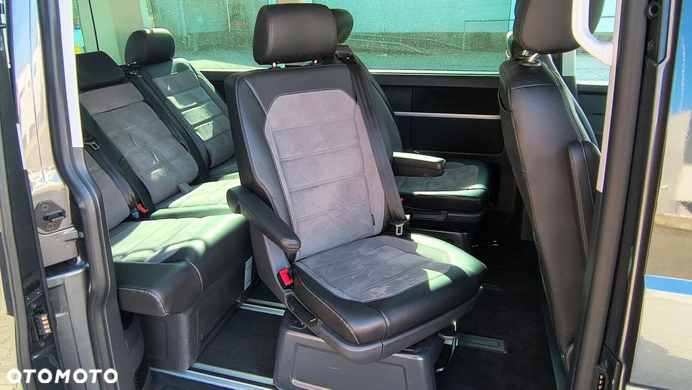 Volkswagen Multivan - 12