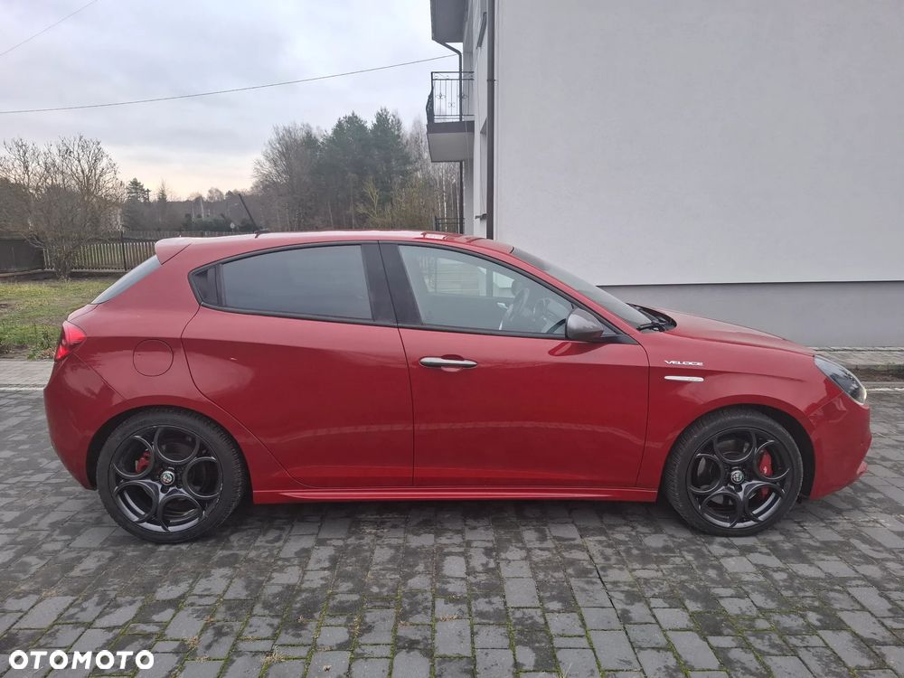 Alfa Romeo Giulietta 1.8 TBi 16V TCT Veloce - 4