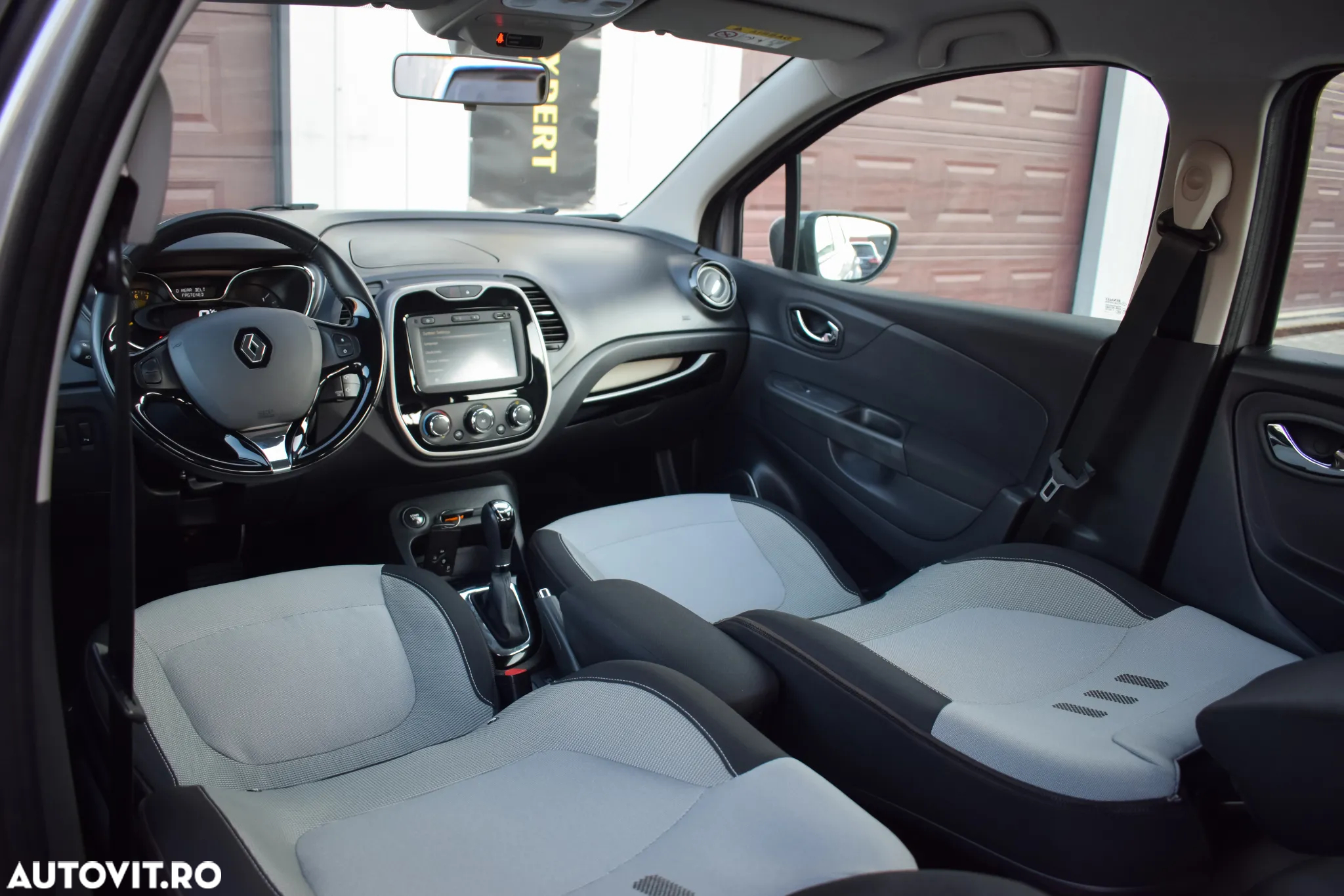 Renault Captur ENERGY TCe EDC Intens - 15