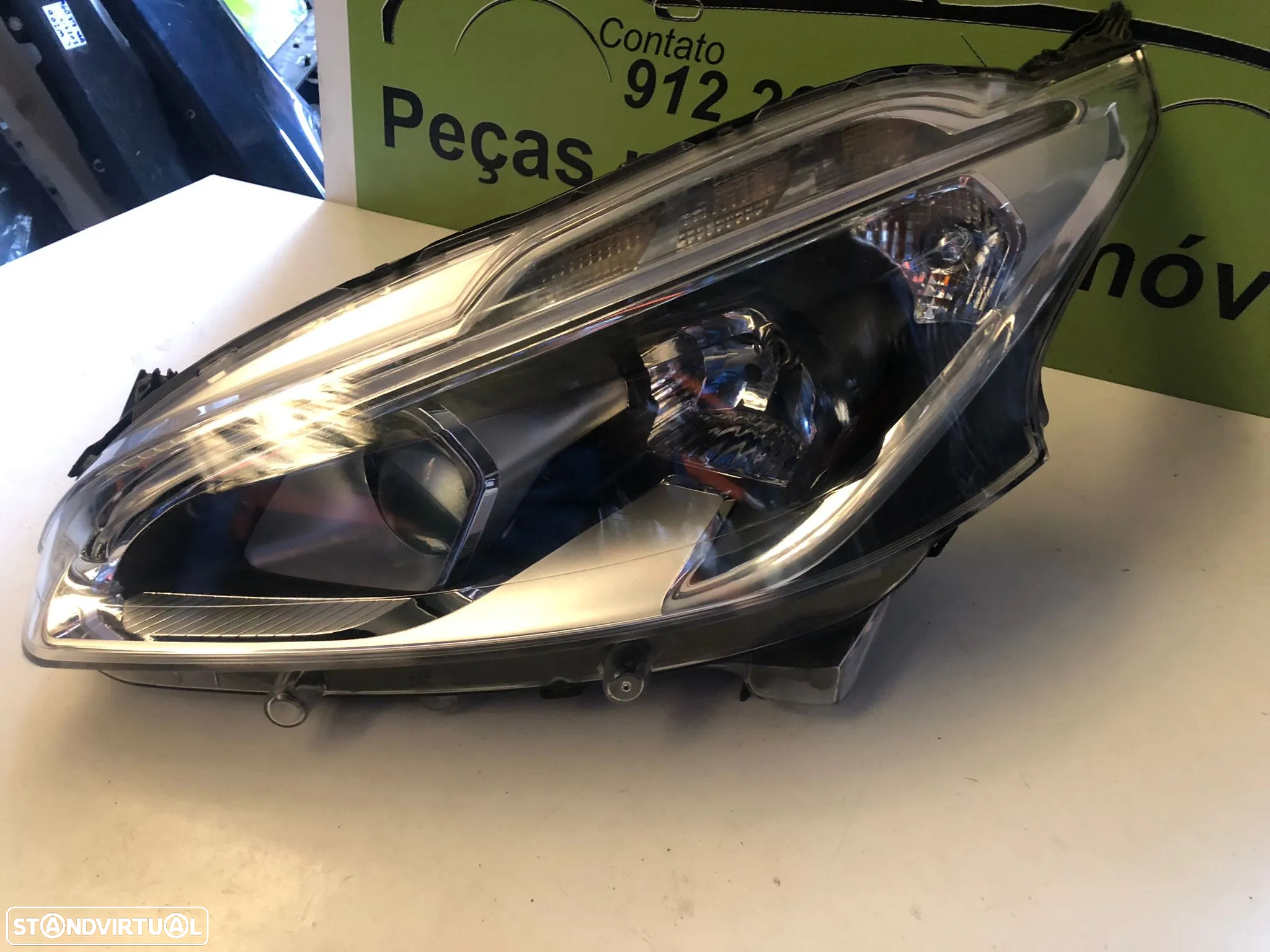 PEUGEOT 208 I FAROL LED ESQUERDO - FF726 - 2