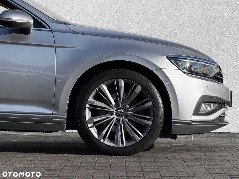 Volkswagen Passat 2.0 TDI Elegance DSG - 4