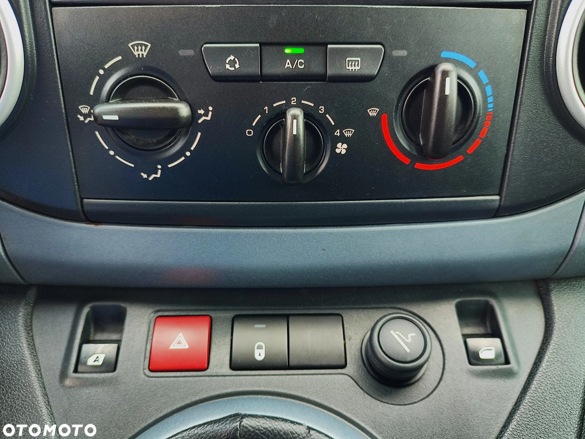 Peugeot Partner Tepee 120 VTi Active - 19