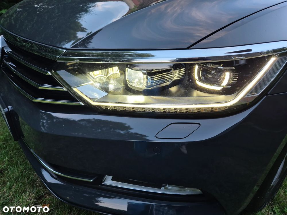 Volkswagen Passat - 2