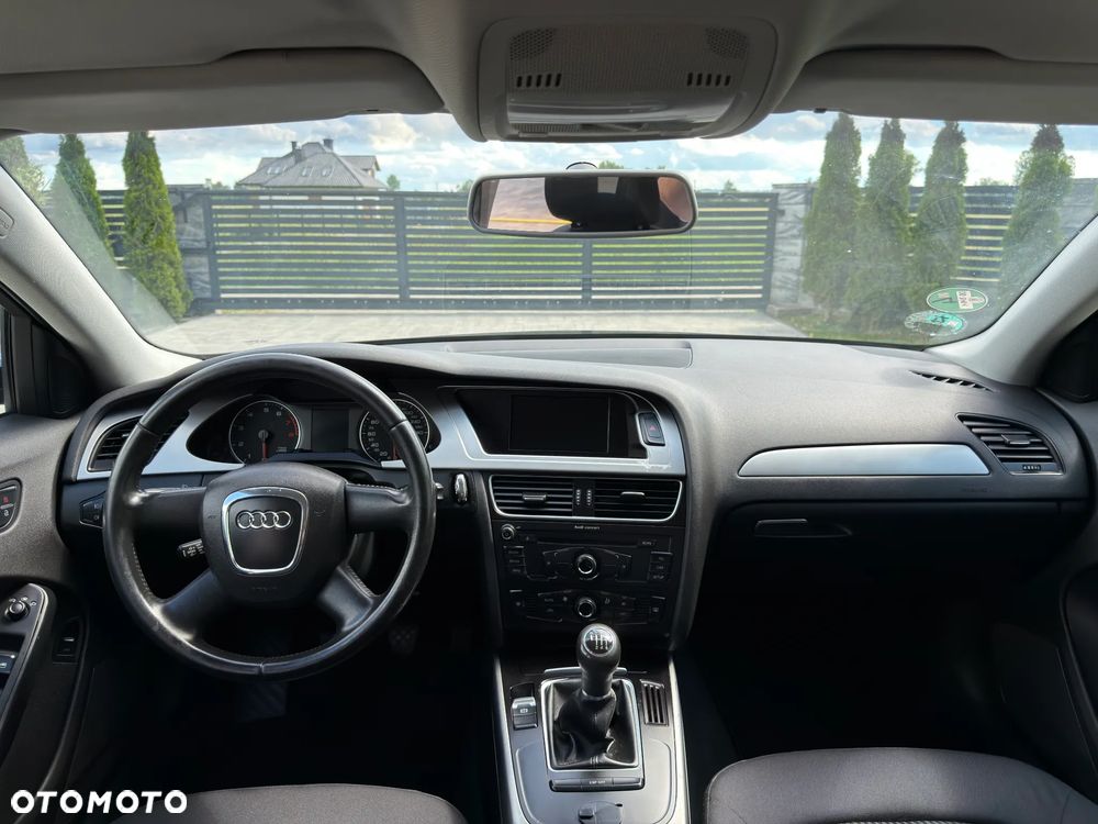 Audi A4 Limousine 2.0 TFSI Ambiente - 32