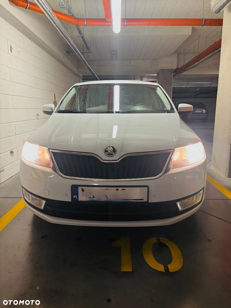 Skoda RAPID 1.4 TSI Style DSG - 14