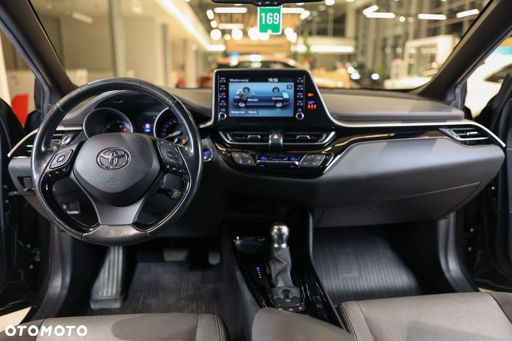 Toyota C-HR - 8