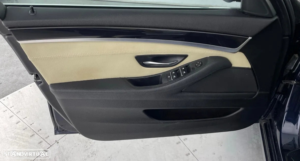 BMW 520 d Exclusive Auto 129g - 14