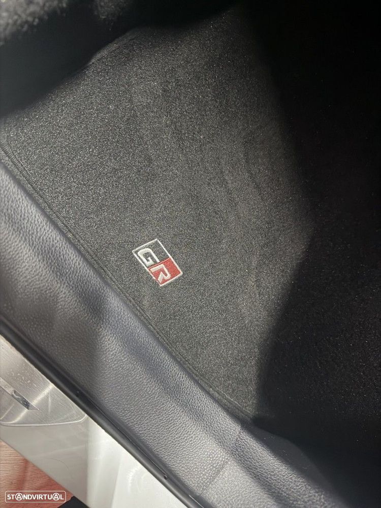 Toyota C-HR 2.0 HDF Plug-in GR Sport Premiere Edition - 35