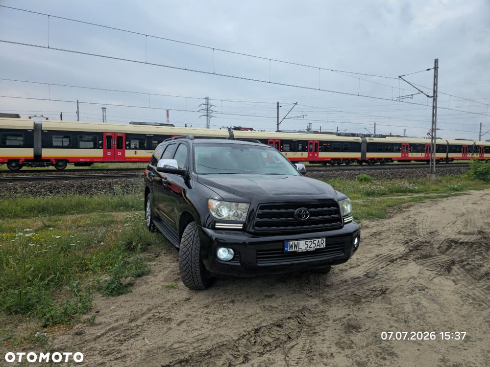 Toyota Sequoia - 20