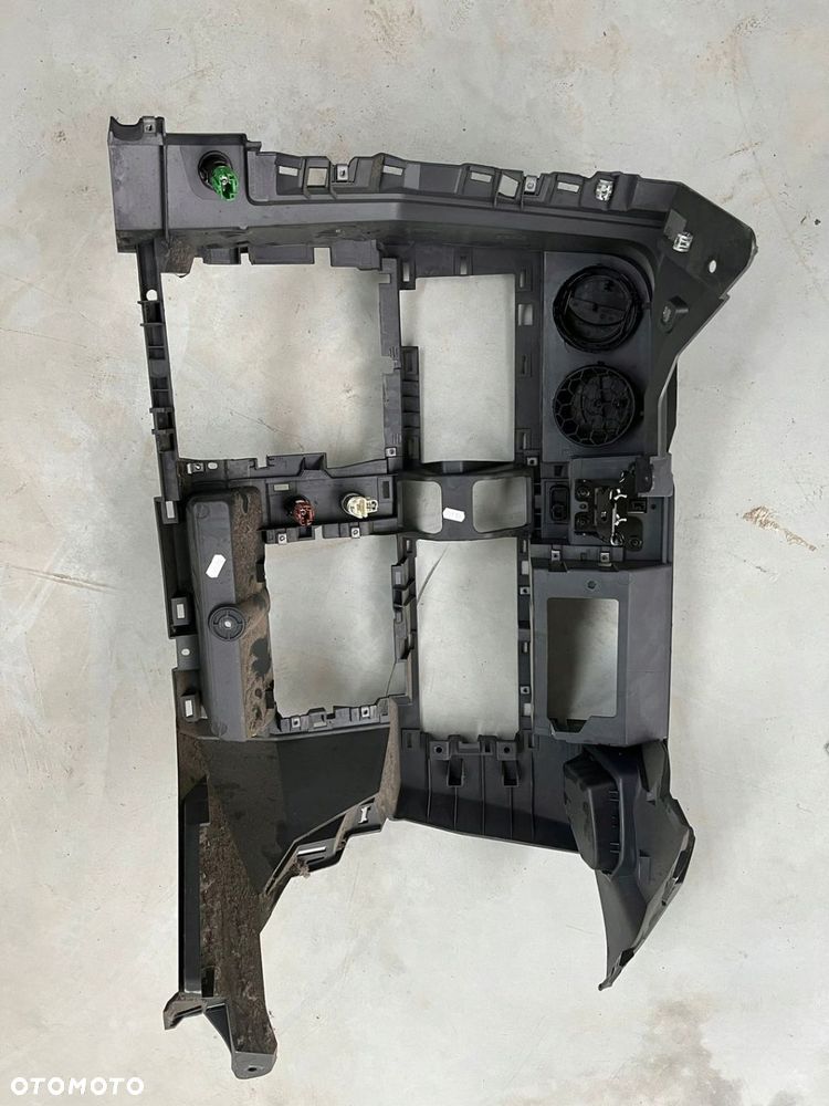 RENAULT GAMA T RANGE STELAŻ ŚRODKOWY OBUDOWA DESKI - 2