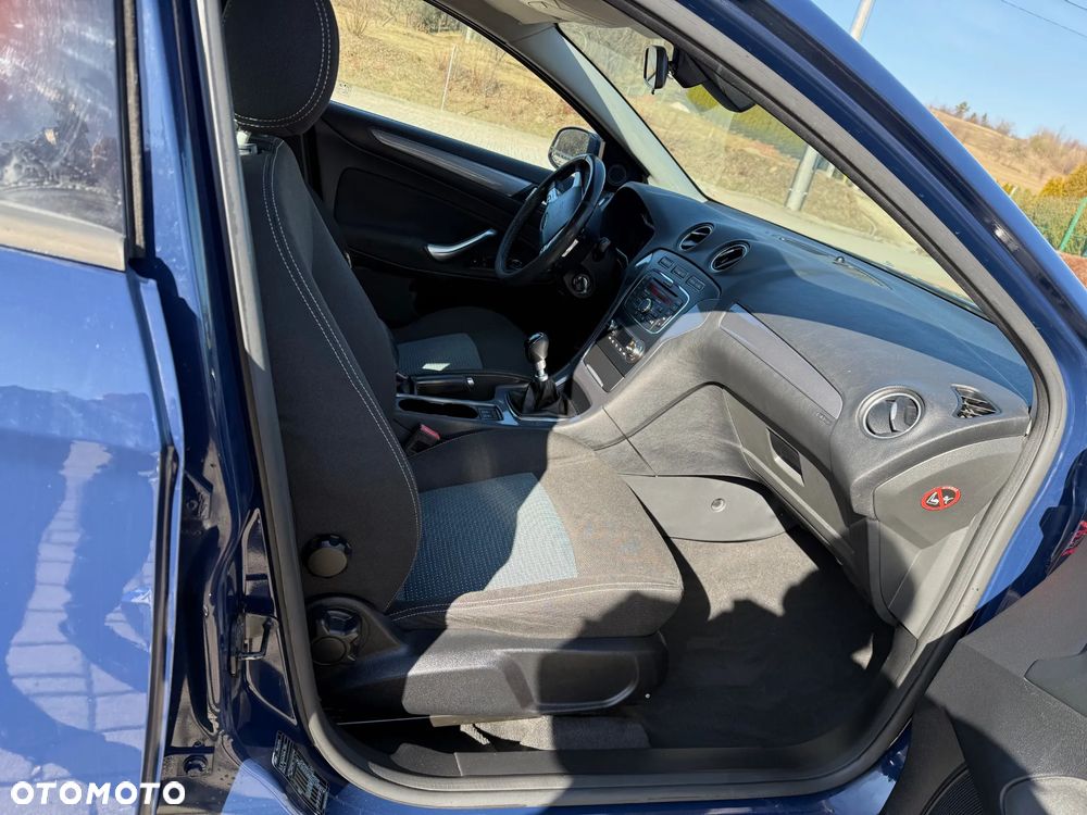 Ford Mondeo 2.0 TDCi Titanium S - 12