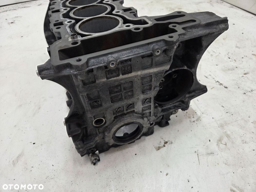 BLOK SILNIKA BMW E60 E61 N52B30A OE 7539322 - 5