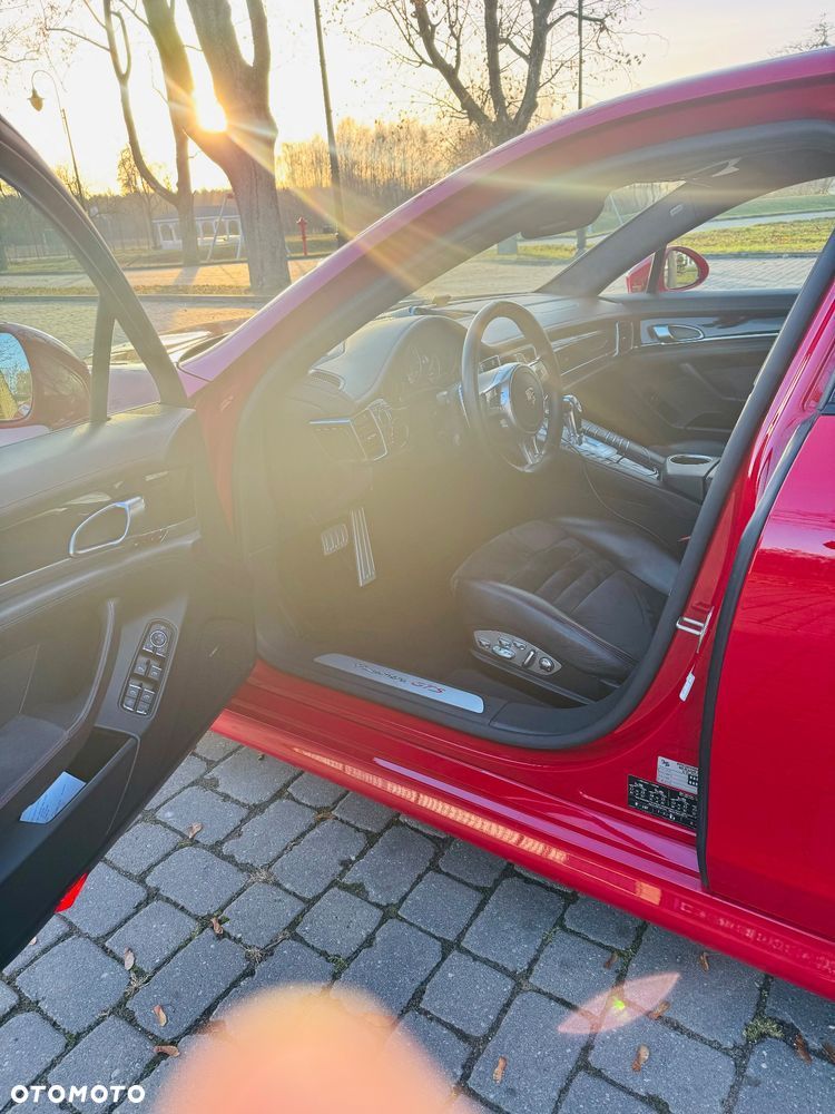 Porsche Panamera GTS - 18