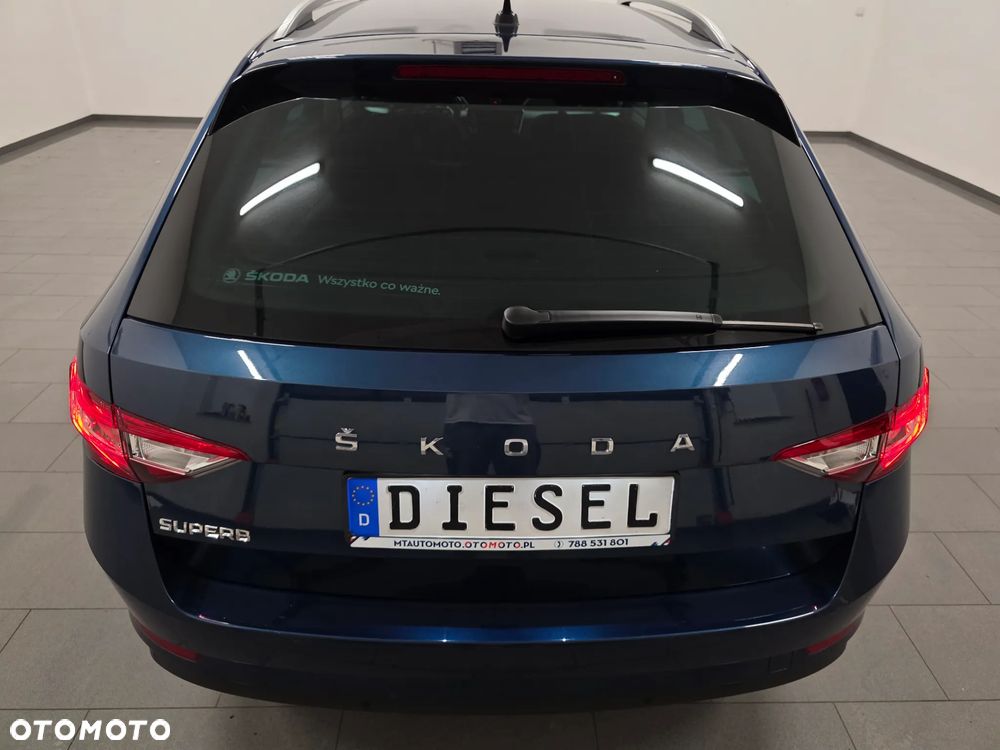Skoda Superb 2.0 TDI SCR Style DSG - 36