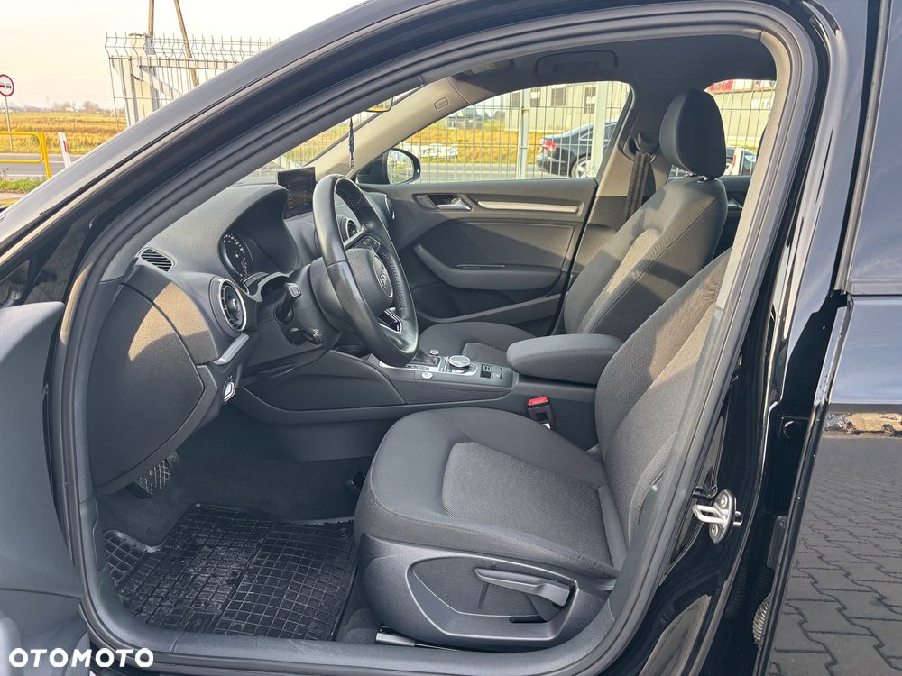 Audi A3 Sportback - 5