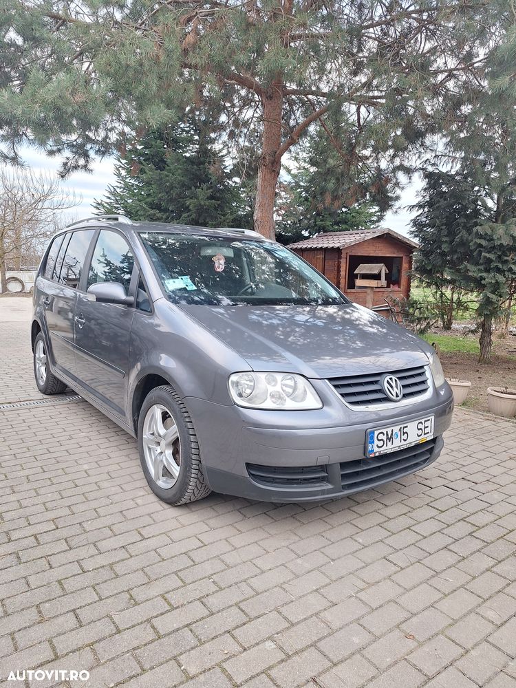 Volkswagen Touran 1.9TDI Highline - 1