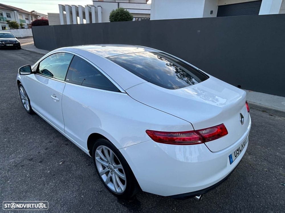 Renault Laguna Coupe 2.0 dCi Dynamique S 4Control - 3