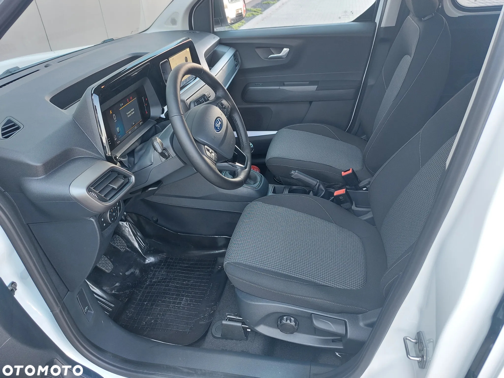 Ford Transit Courier 1.0 EcoBoost Trend - 17