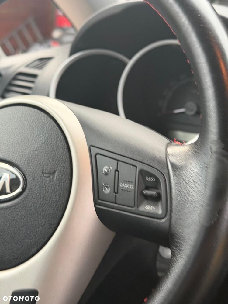 Kia Venga 1.6 M - 12
