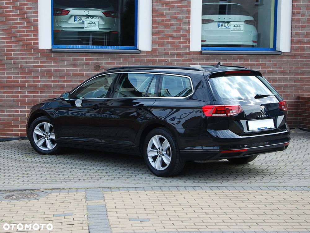Volkswagen Passat - 17