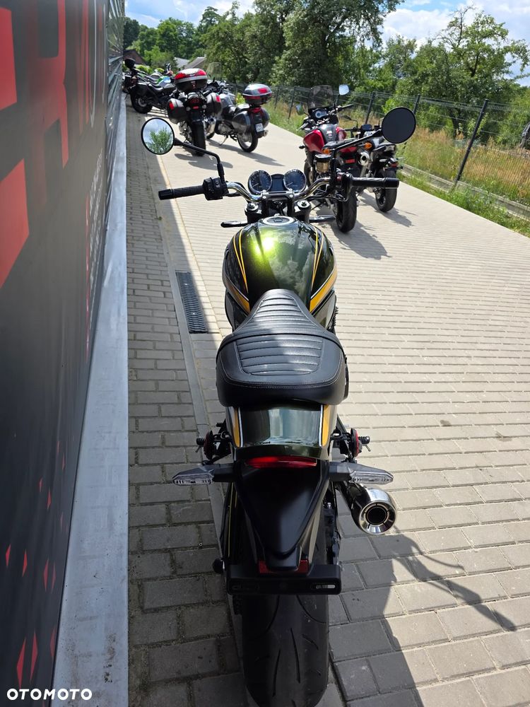 Kawasaki Z 900 RS - 18