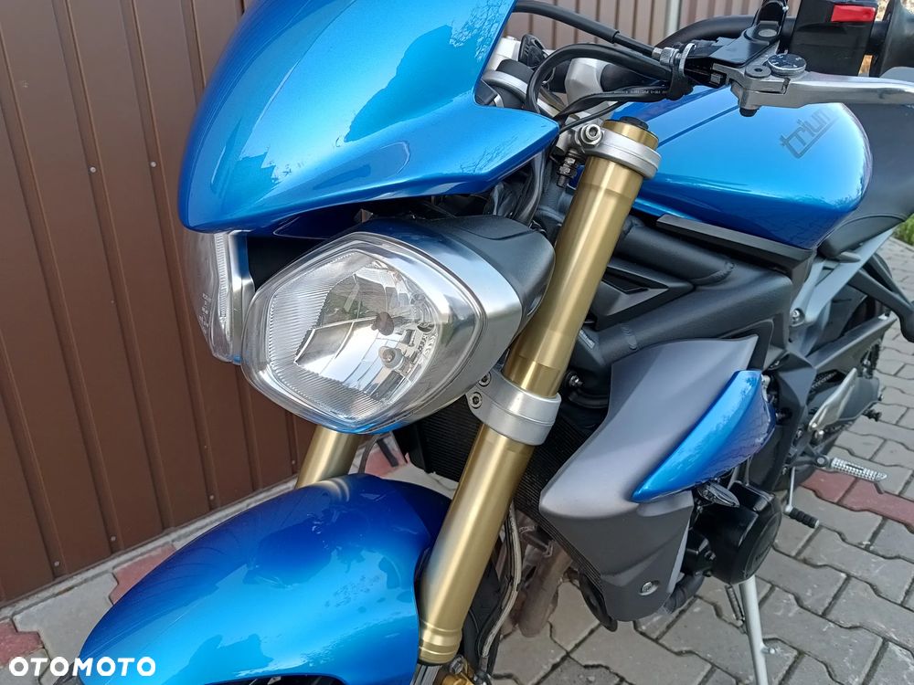 Triumph Street Triple - 25