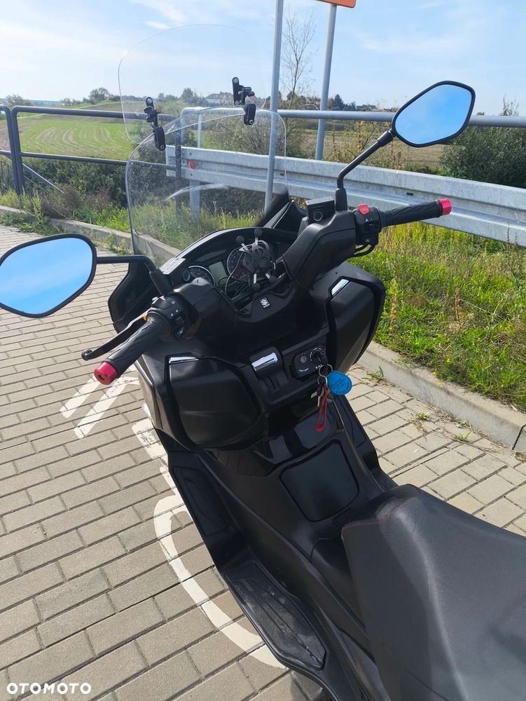 Suzuki Burgman - 3