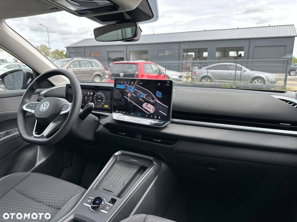 Volkswagen T-Roc 1.5 eTSI Life DSG - 26