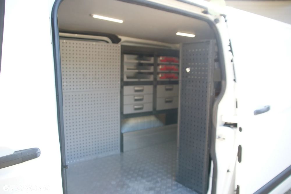 Ford Transit Custom - 8