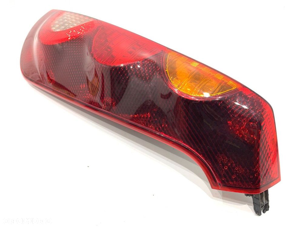 LAMPA PRAWY TYŁ  NISSAN NOTE (E11, NE11) 2005 - 2013 1.4 65 kW [88 KM] benzyna 2006 - 2012 - 2