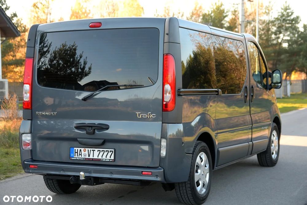 Renault Trafic - 8