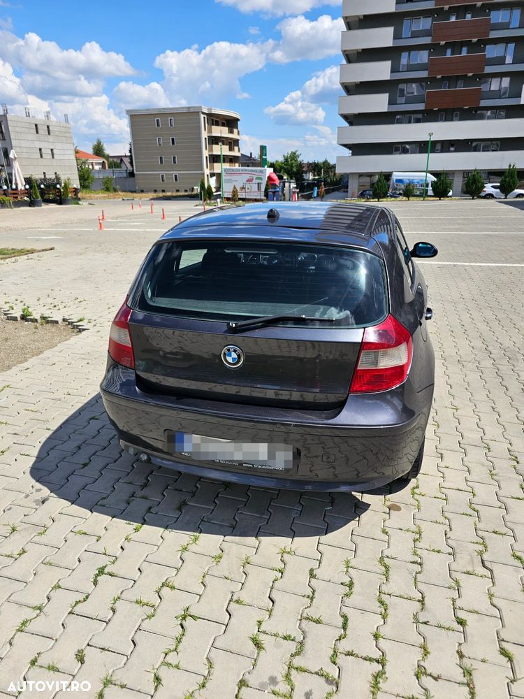 BMW Seria 1 118d - 10