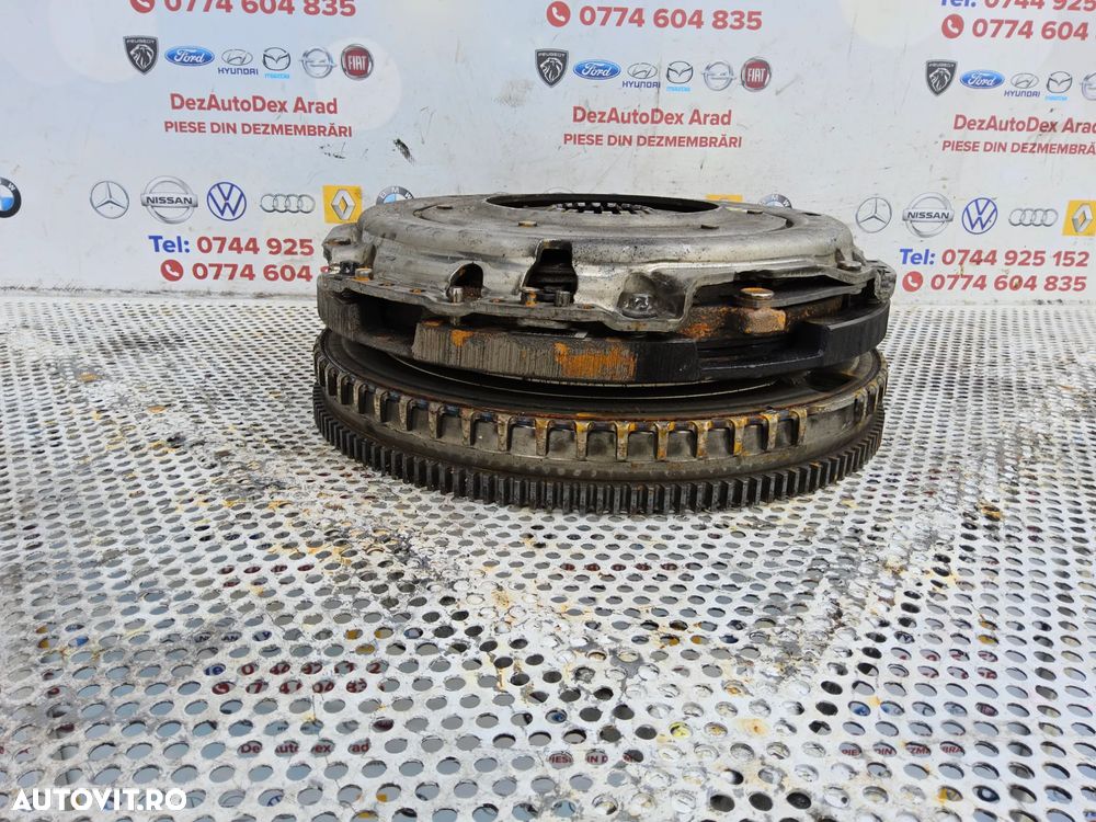 Volanta Mercedes Vito w447 2.0 euro 6 Sprinter w907 2.0 cod a6540302701 placa presiune disc ambreiaj - 2