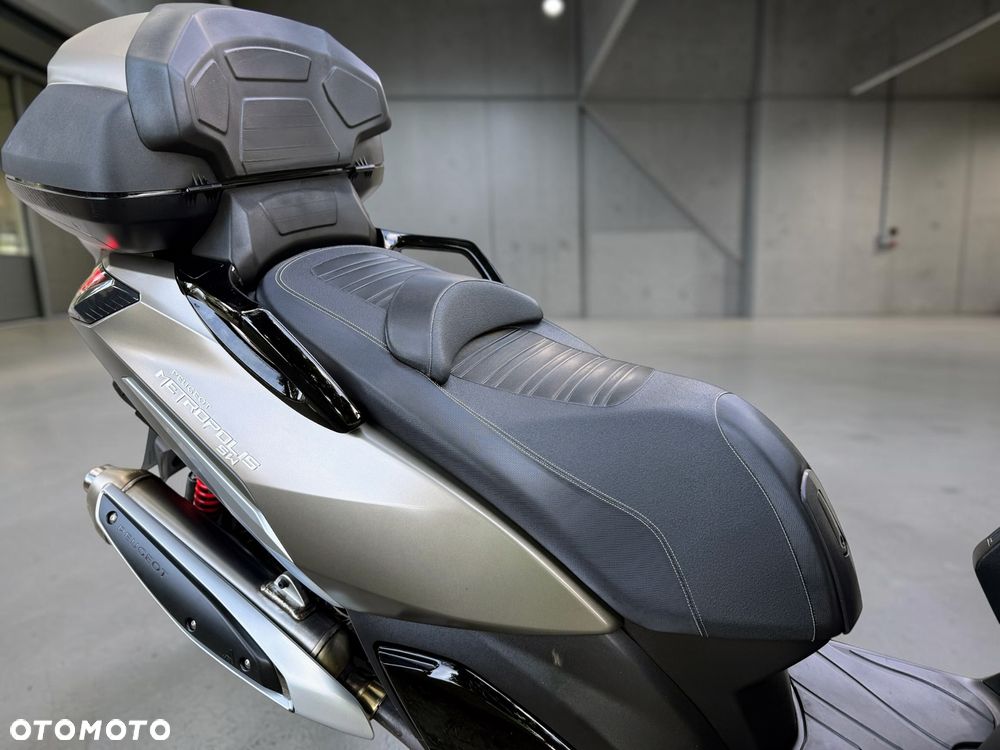 Peugeot Metropolis - 16