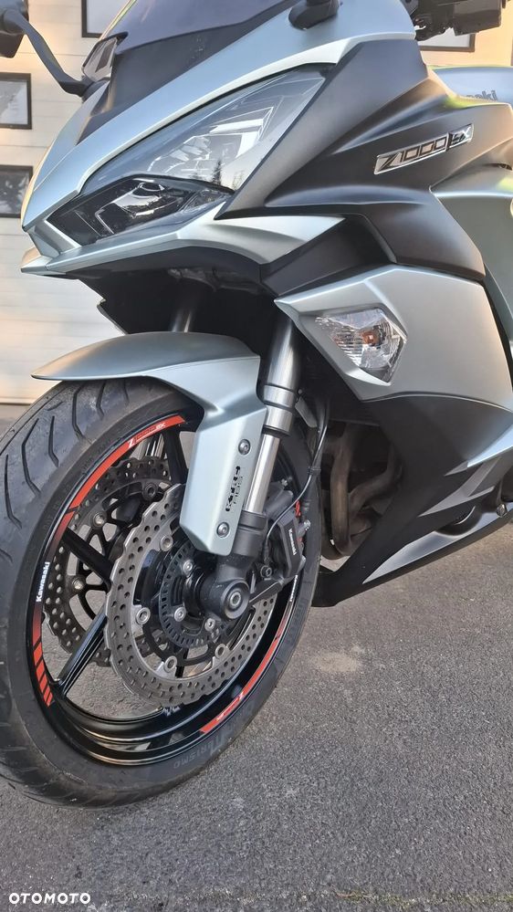 Kawasaki Ninja 1000 SX - 16