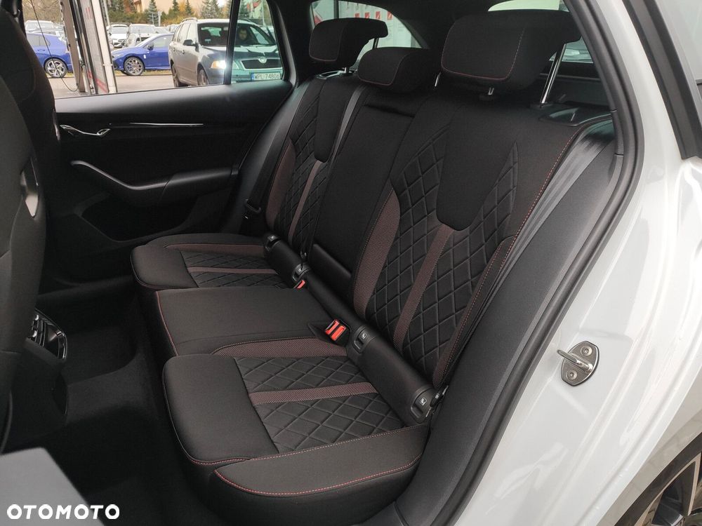 Skoda Octavia 2.0 TDI RS DSG - 14