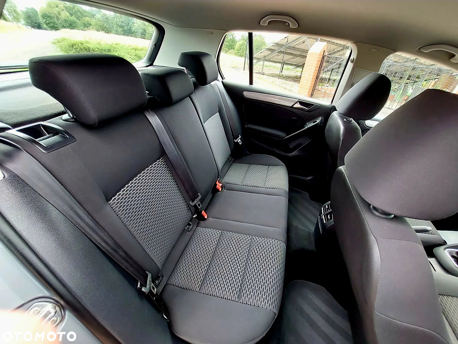 Volkswagen Golf 1.2 TSI BlueMotion Technology Comfortline - 21
