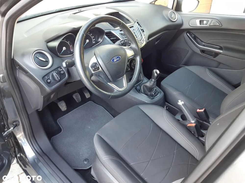 Ford Fiesta - 17