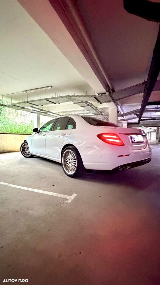 Mercedes-Benz E 200 Aut. - 2
