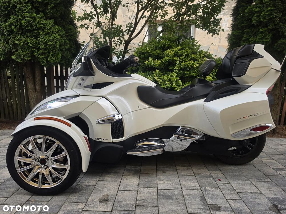Can-Am Spyder - 15