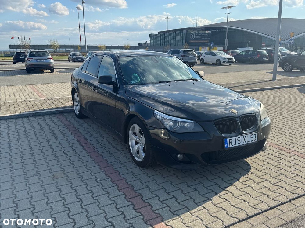 BMW Seria 5 525i - 1
