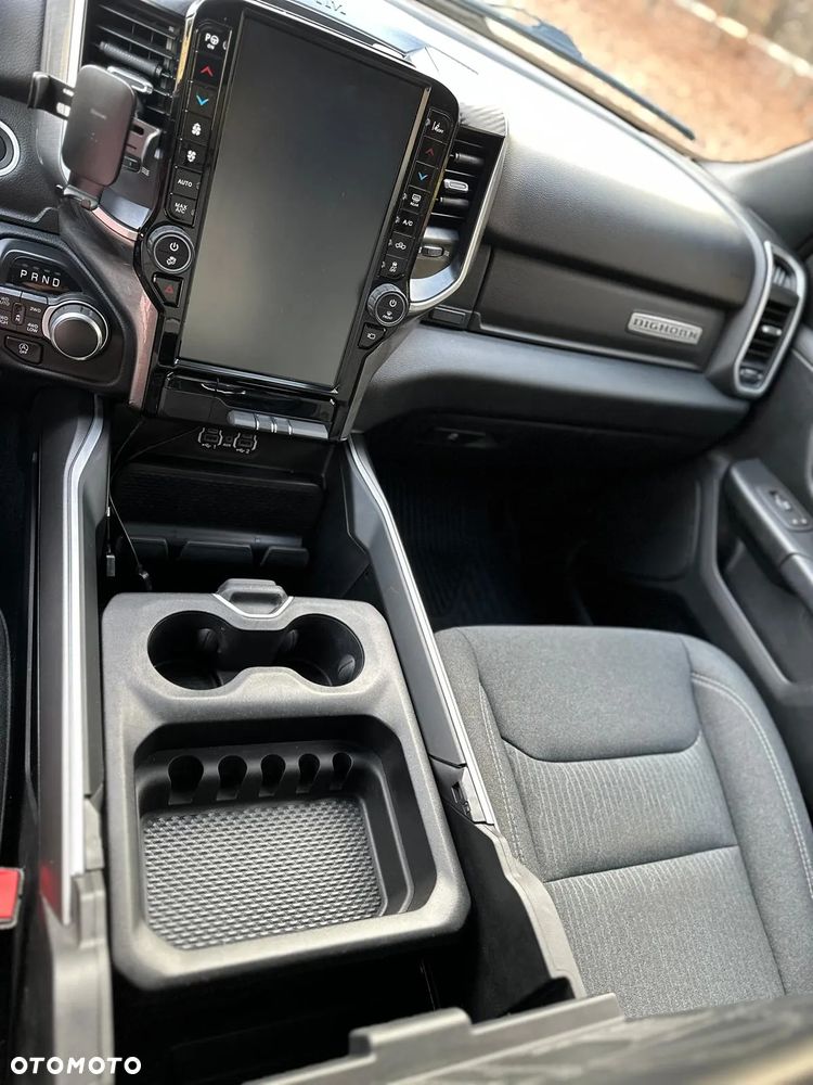 RAM 1500 5.7 Crew Cab Bighorn - 35